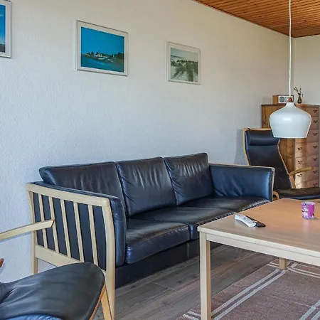 Beautiful In With House Sea View Apartment